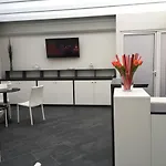 Hotel 8room