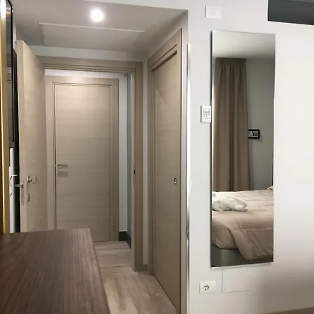 Hotell 8room CTA