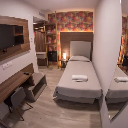 8room