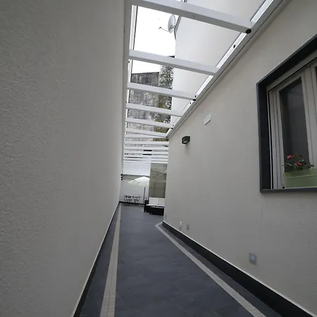 Ξενοδοχείο 8room
