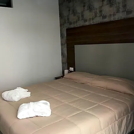 8room 3*