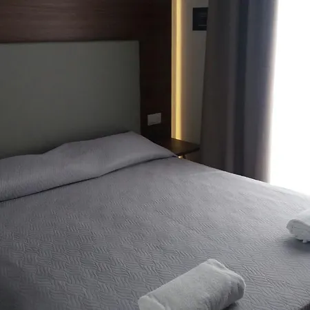 Hotell 8room