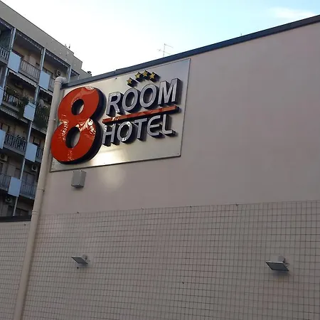 Hotell 8room CTA